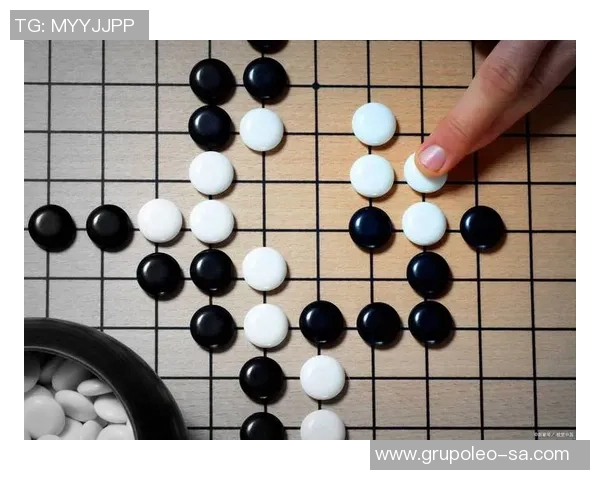 黑白棋盘上的智慧较量世界围棋锦标赛探秘围棋的深邃宇宙 黑白棋盘上的智慧较量世界围棋锦标赛探秘围棋的深邃宇宙